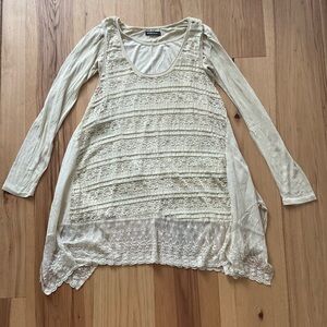 Sacred Threads Oversized Lace Overlay Long Sleeve Tan Top, Size Small
